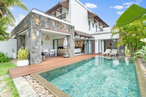 Luxury Villa - 2 minutes walk from the beach